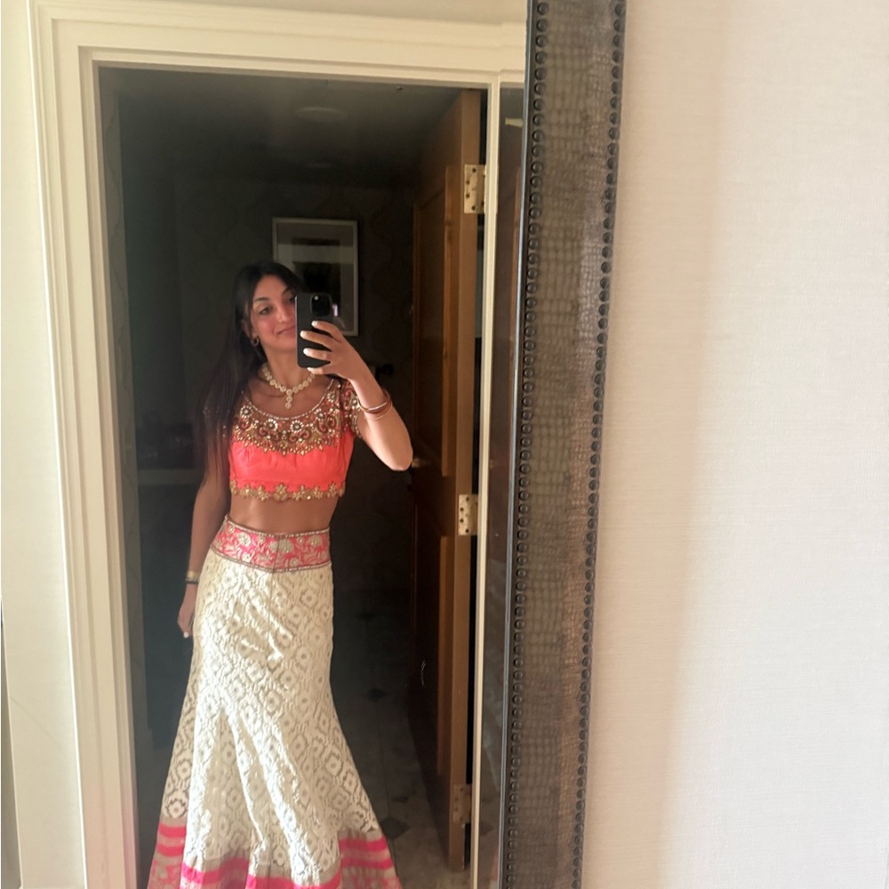 Two piece set